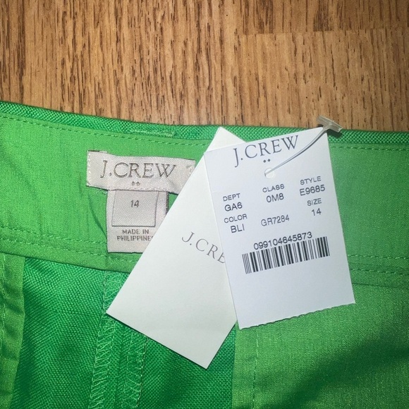 J. Crew Green Scalloped Shorts - Picture 3 of 4